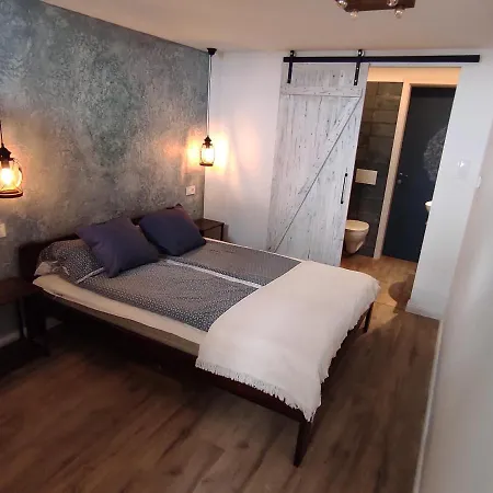 Napraszallas Vendeghaz بيت ضيافة بالاتوناكالي