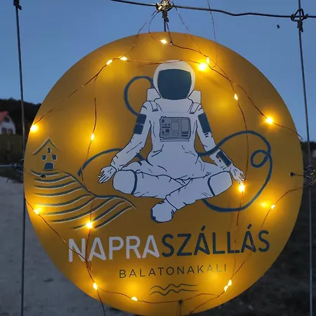 Napraszallas Vendeghaz 4*